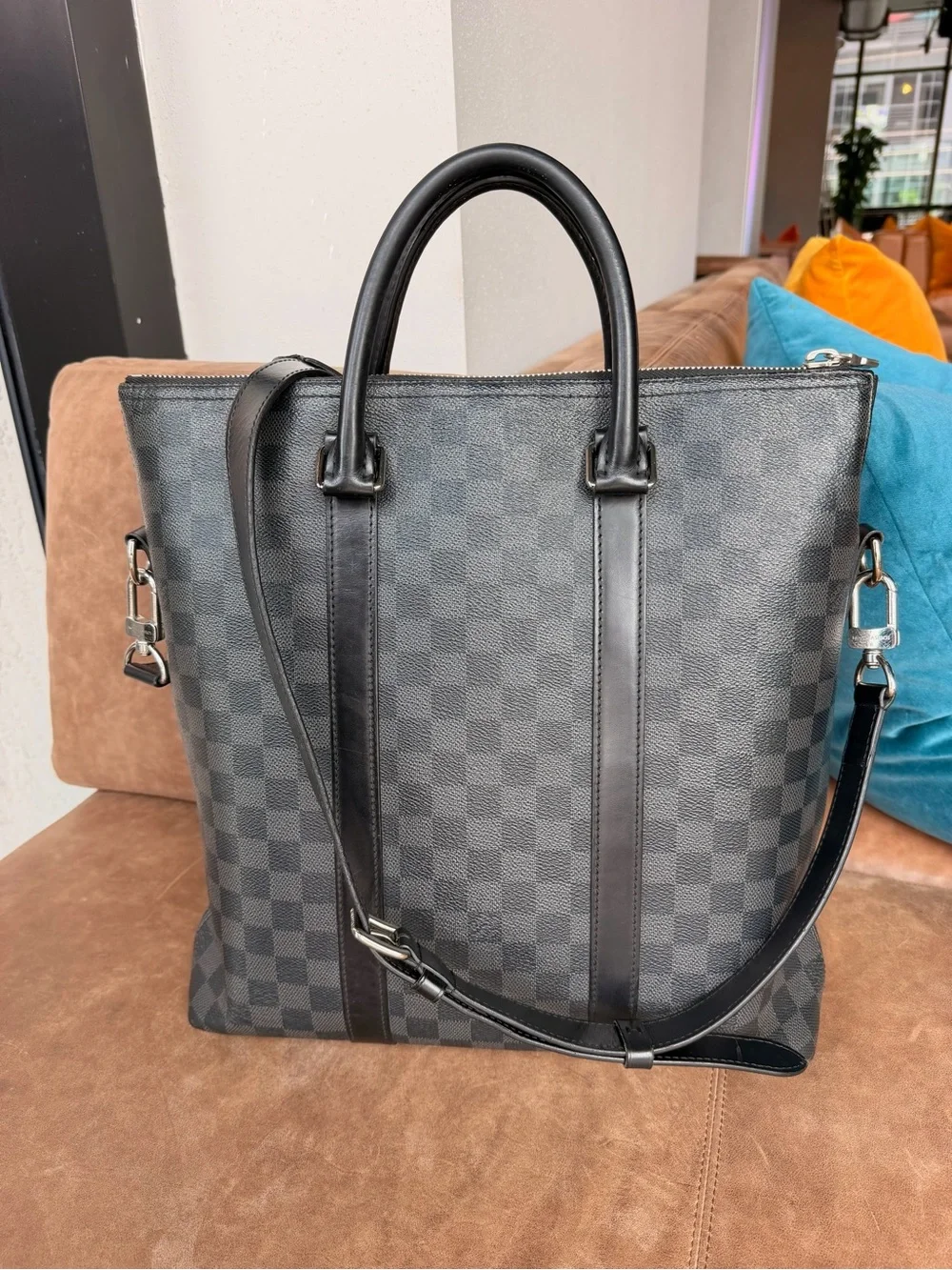 louis vuitton anton backpack Taiga Black shoulder wear. Louis Vuitton Anton Backpack Taiga